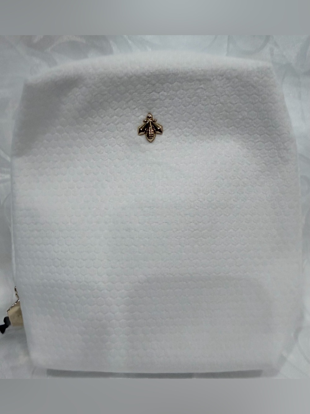 GUERLAIN White Quilted Makeup Bag. Gold Zipper. New 8x7”